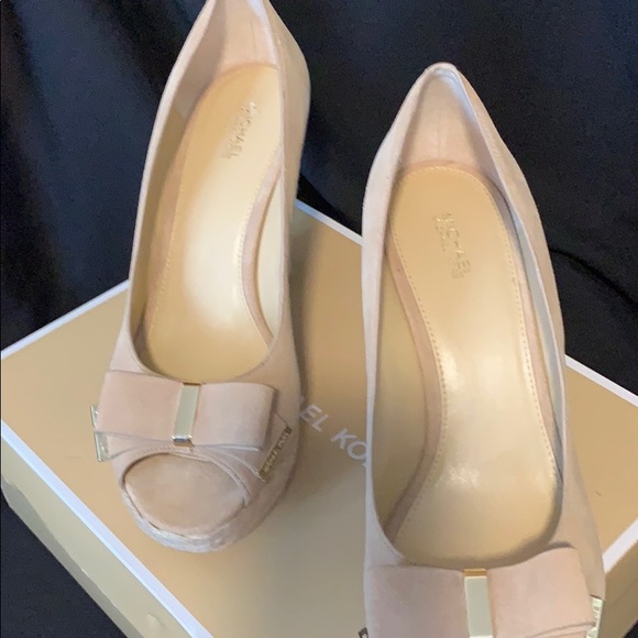 Michael Kors suede meg wedge - Picture 4 of 5